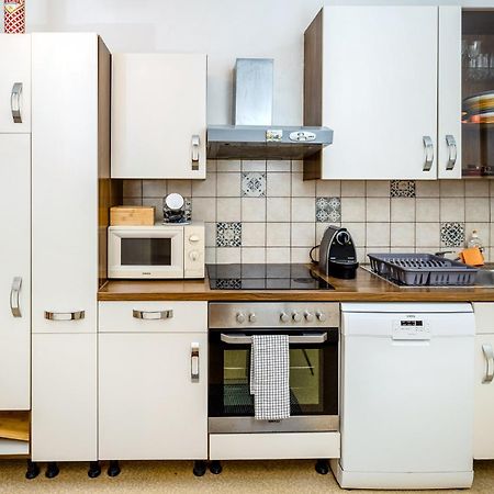 Sunny Citycenter Apartment - Graz Main Station ภายนอก รูปภาพ