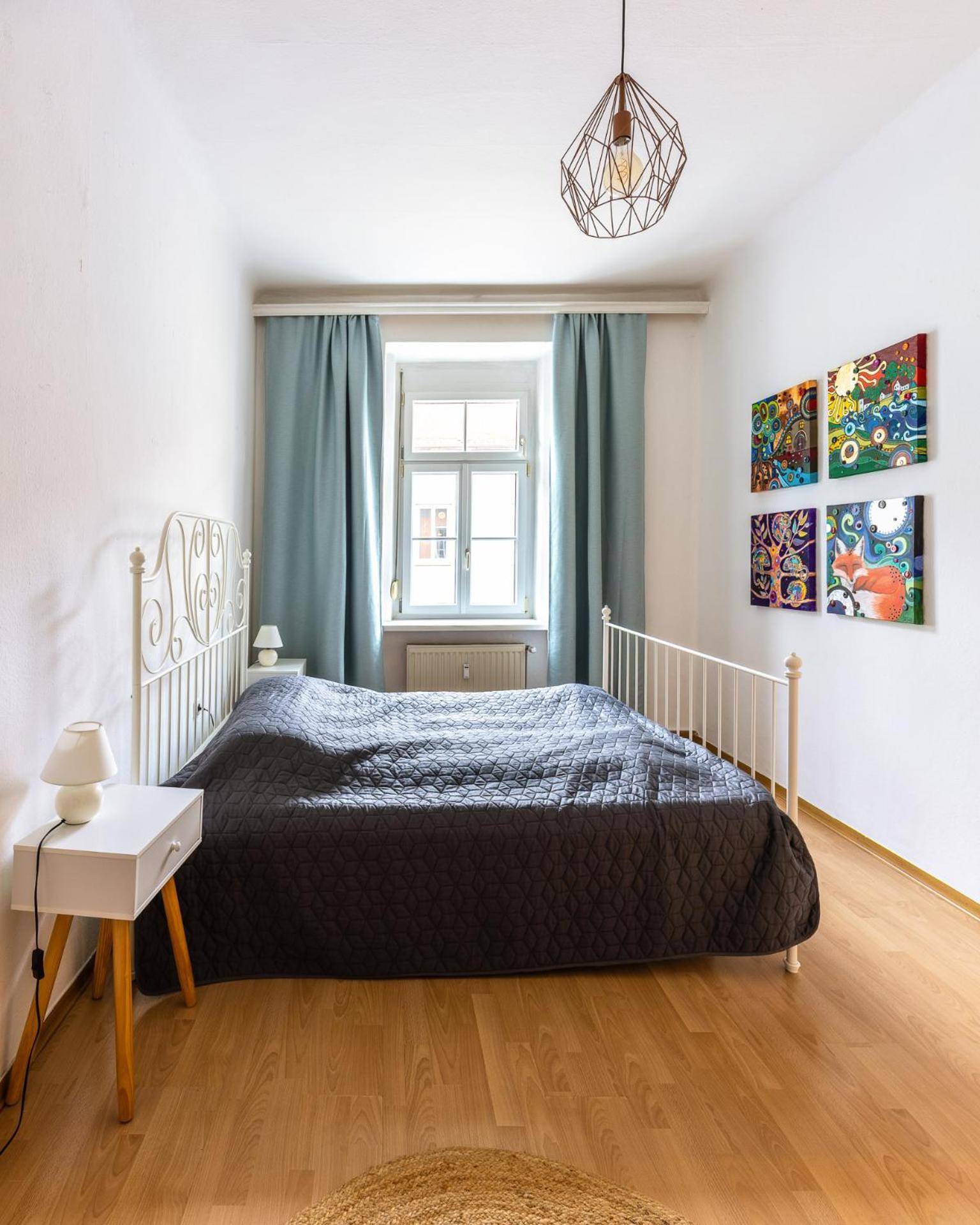 Sunny Citycenter Apartment - Graz Main Station ภายนอก รูปภาพ