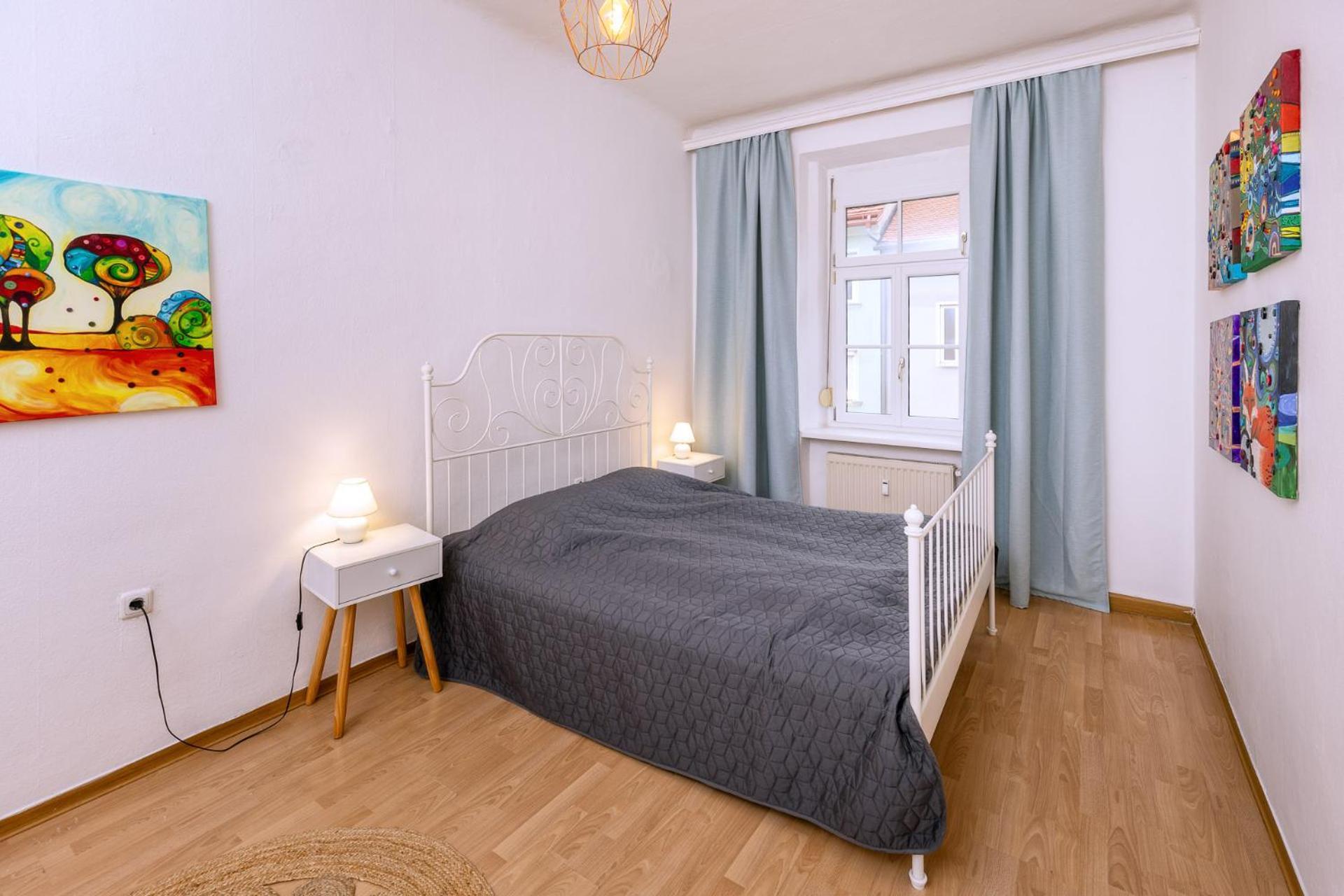 Sunny Citycenter Apartment - Graz Main Station ภายนอก รูปภาพ