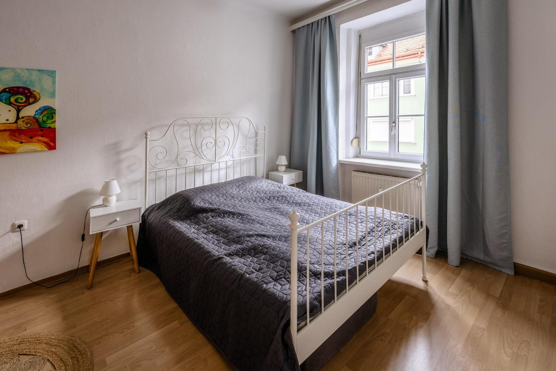 Sunny Citycenter Apartment - Graz Main Station ภายนอก รูปภาพ