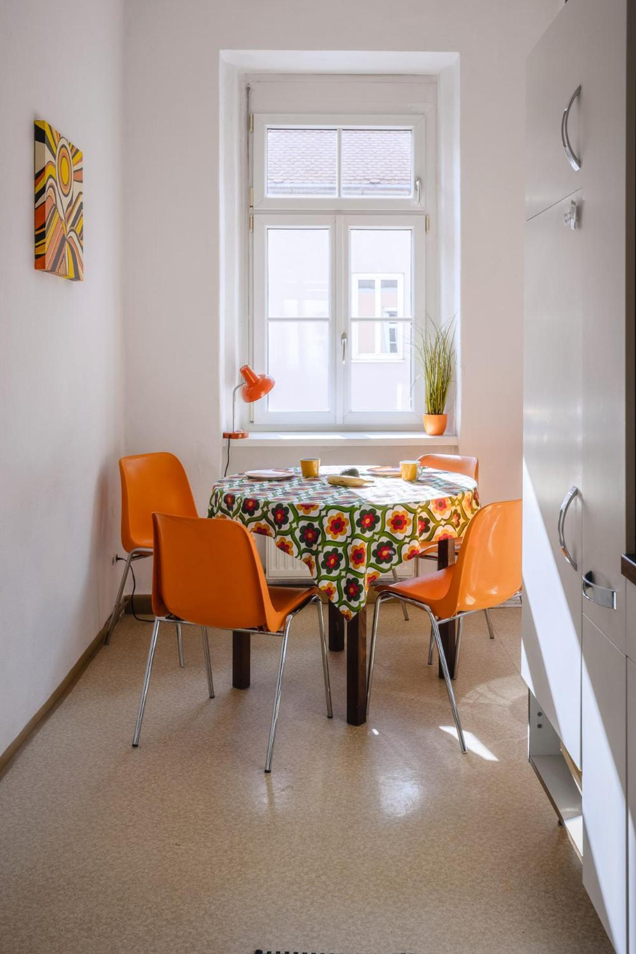 Sunny Citycenter Apartment - Graz Main Station ภายนอก รูปภาพ